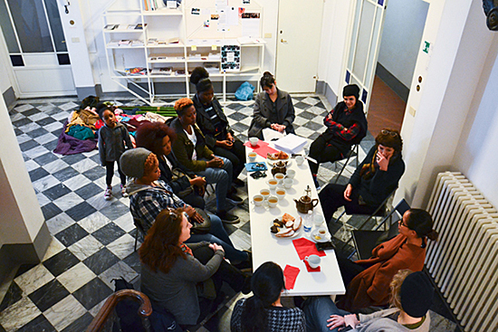 Ill.9 Flying Carpet workshop, group meeting with Farkhondeh Shahroudi, 2017, photo: Giulia Del Piero